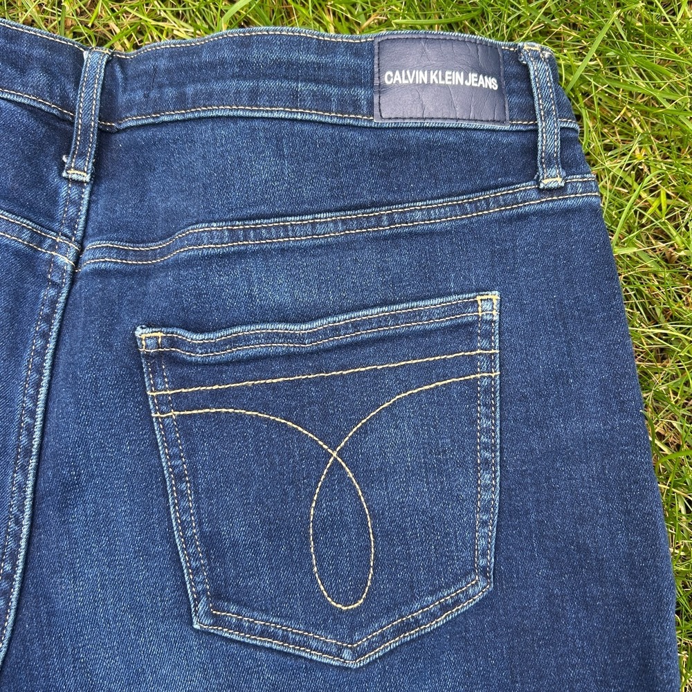 Calvin Klein Jeans Womens 14 Shorts Dark Wash Blue Denim Bermuda Mid Jorts Plus - Picture 3 of 5